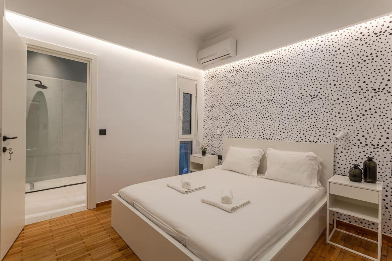 Luxury Penthouse On Akadimias With 2 Bed & 2 Bath Apartment Athena Bagian luar foto