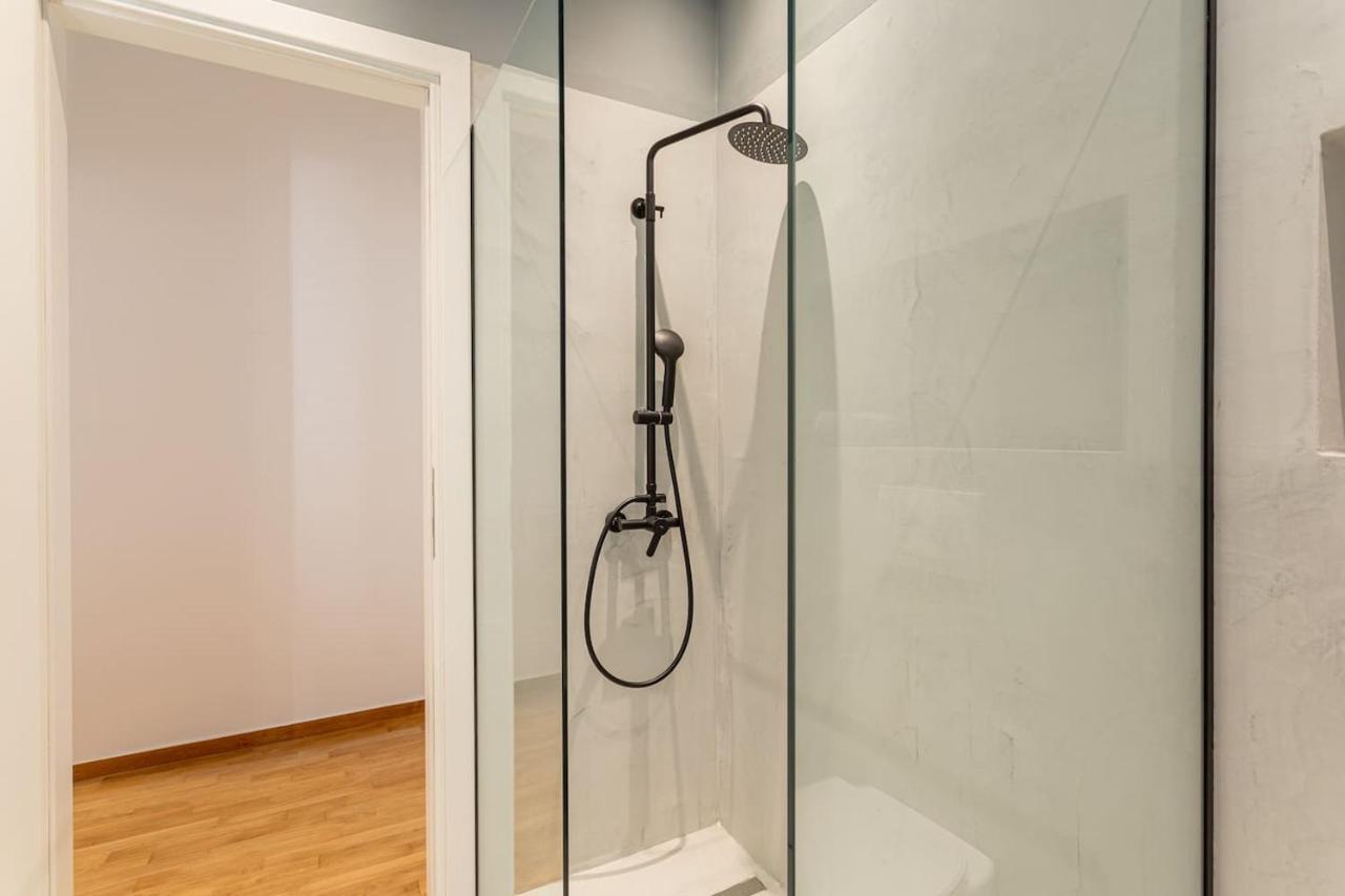 Luxury Penthouse On Akadimias With 2 Bed & 2 Bath Apartment Athena Bagian luar foto